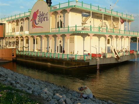 isle of capri bettendorf ia.